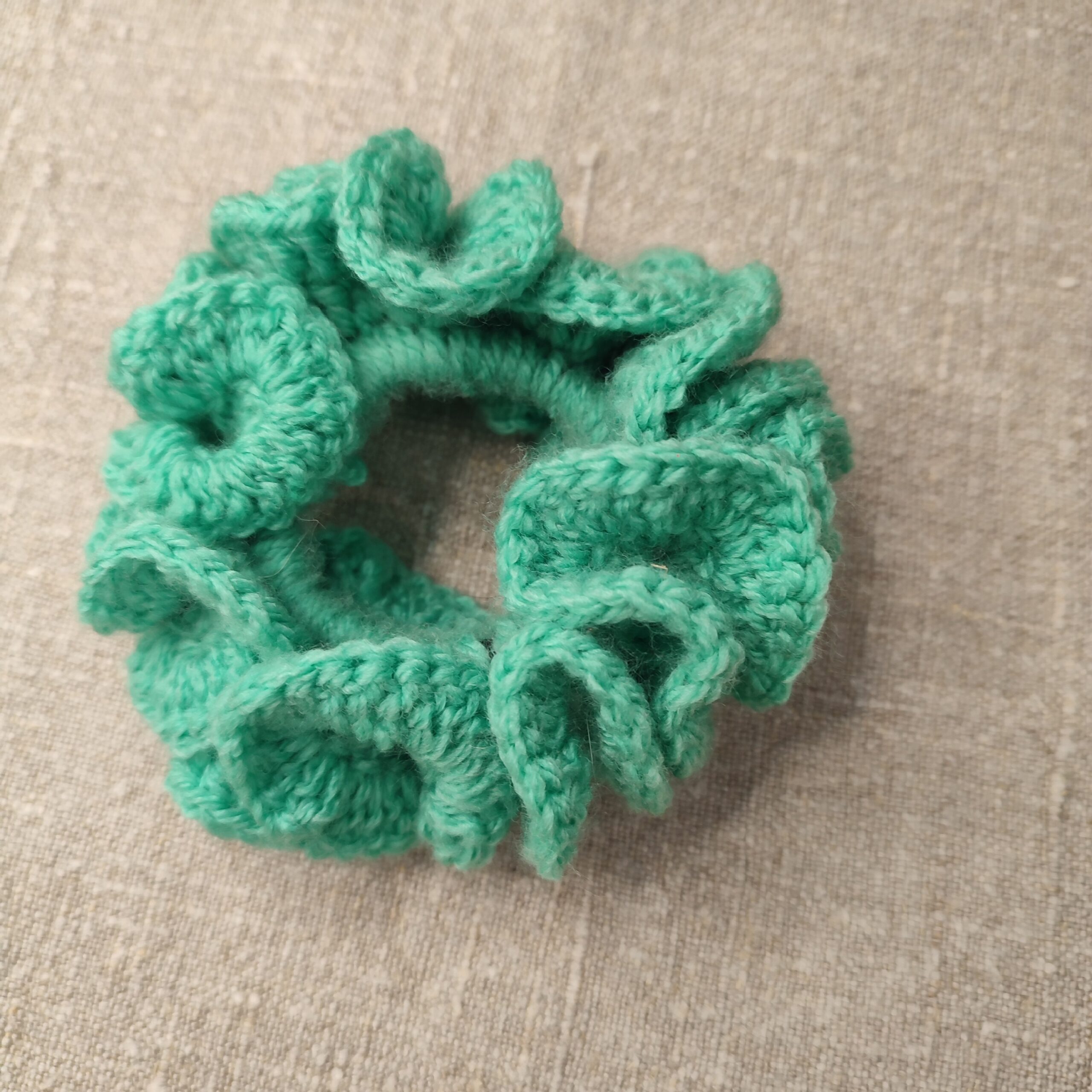 Scrunchie morska – intensywna i stylowa - obrazek 3